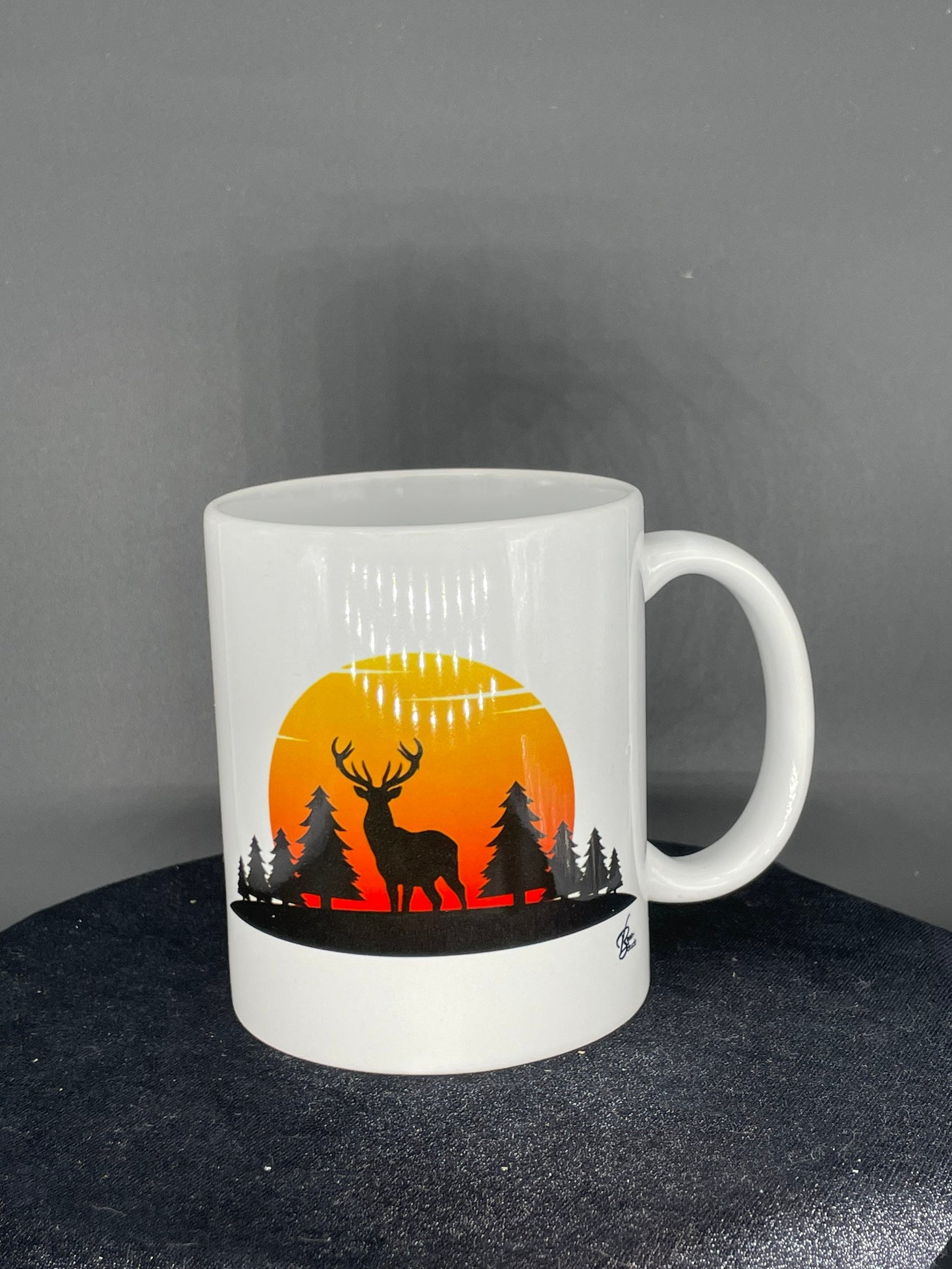 Hirsch im Wald bei Sonnenuntergang Kaffeetasse Jagd Tasse mit Geweih - individuell mit Namen oder Botschaft personalisierbar