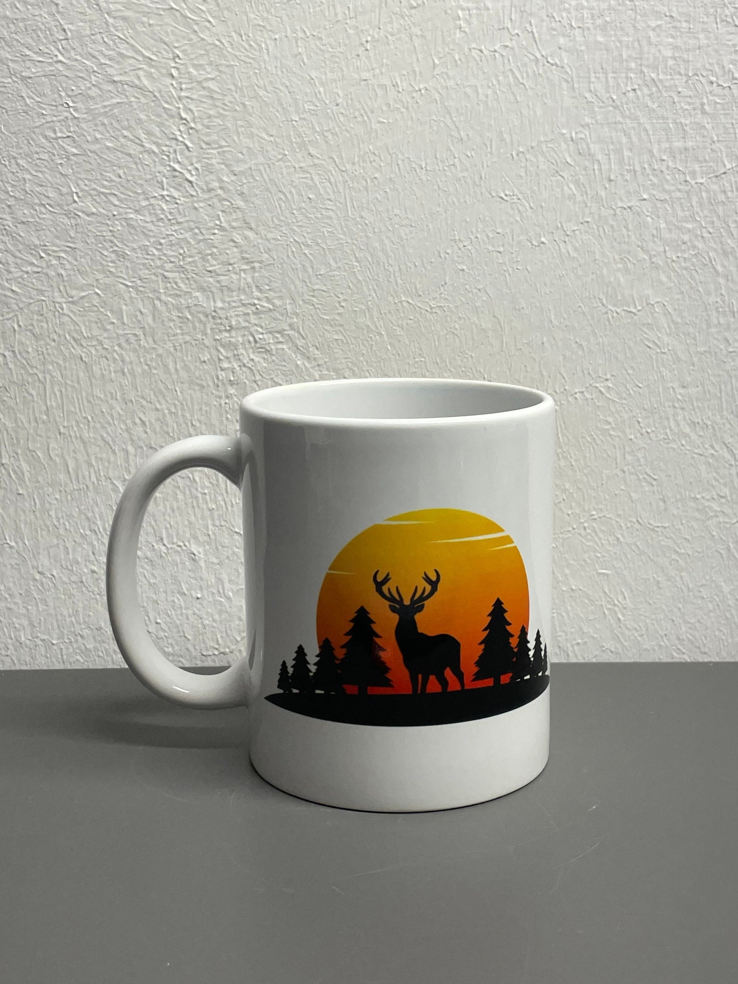 Hirsch im Wald bei Sonnenuntergang Kaffeetasse Jagd Tasse mit Geweih - individuell mit Namen oder Botschaft personalisierbar