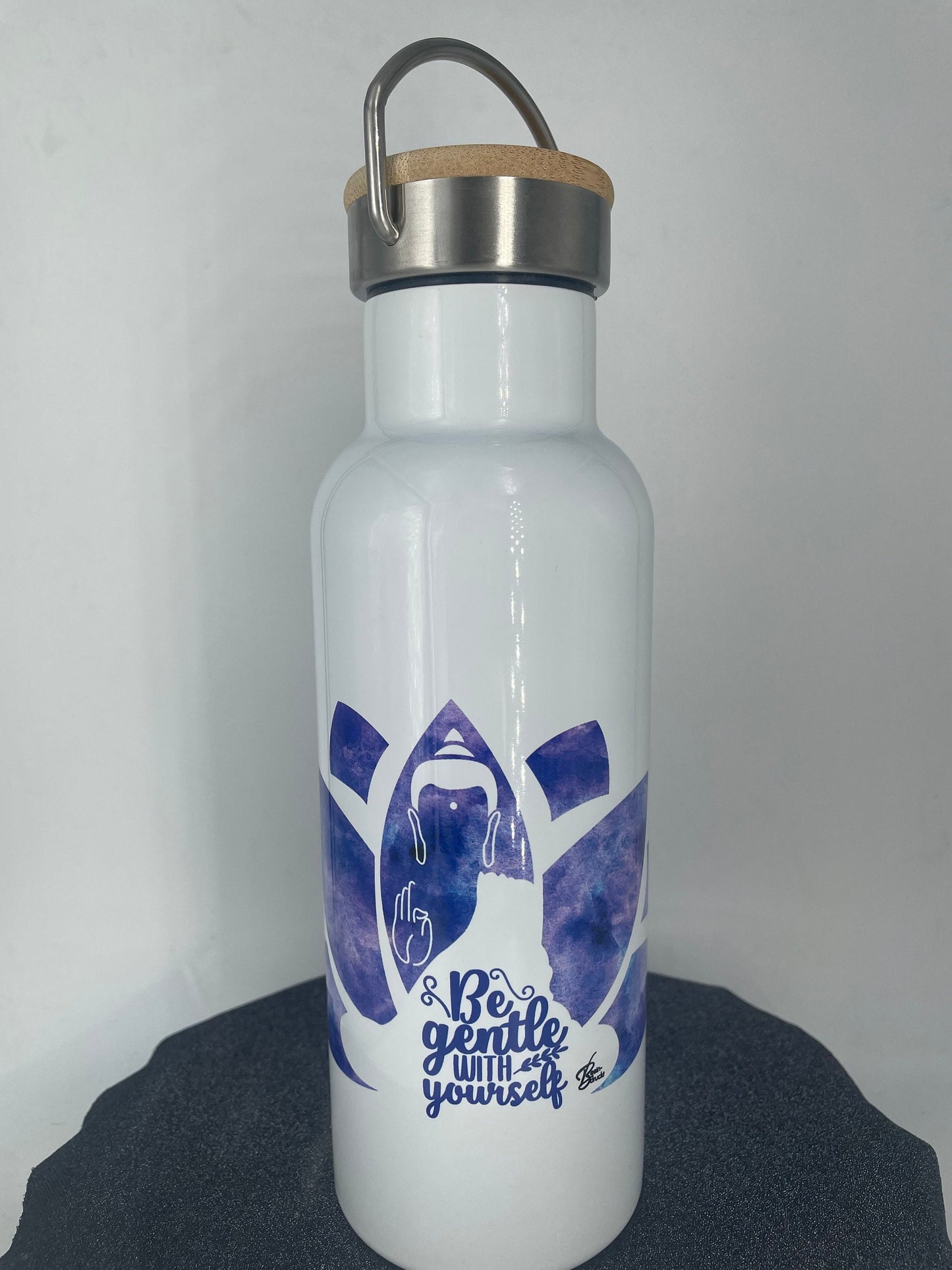 Yoga - be gentle with yourself - Edelstahl Bambus Thermoflasche 500 ml doppelwandig absolut dicht personalisiert