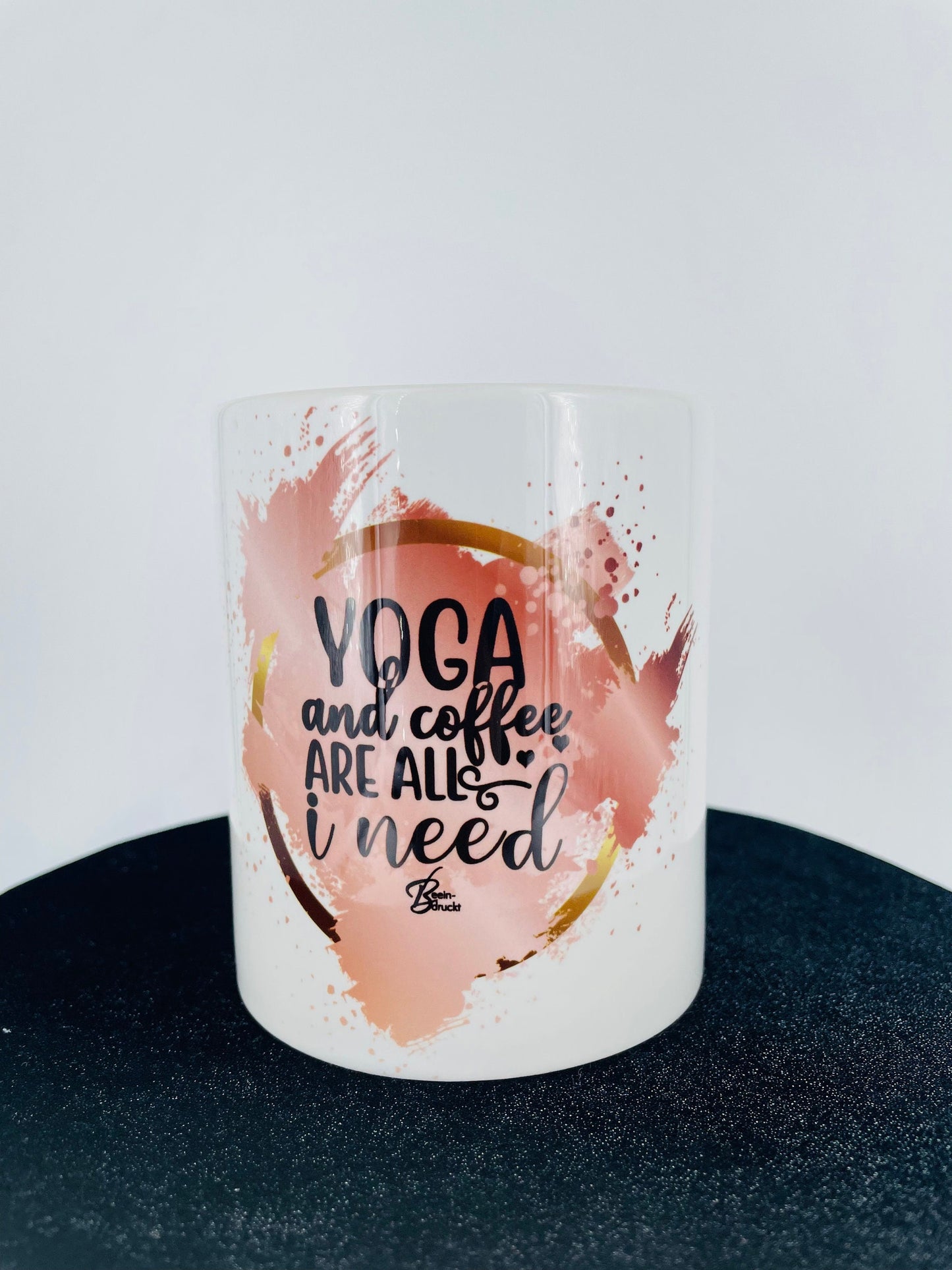 Yoga - Tasse - Yoga and coffee are all I need individualisierbar mit Namen oder Botschaft personalisiert Keramik Tasse mit Spruch