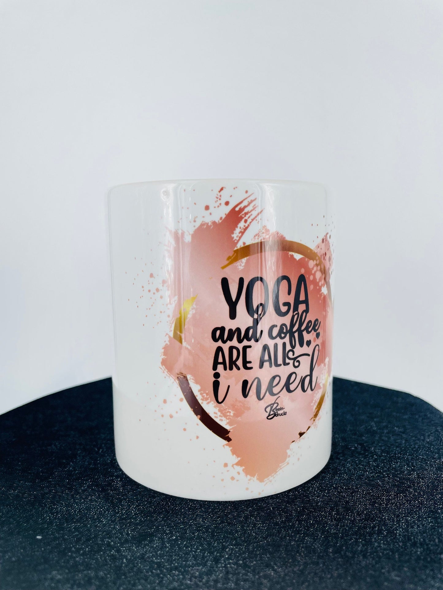 Yoga - Tasse - Yoga and coffee are all I need individualisierbar mit Namen oder Botschaft personalisiert Keramik Tasse mit Spruch