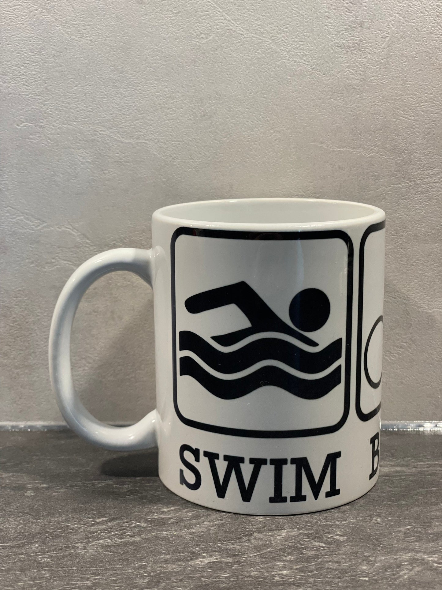 Triathlon Tasse Icons - Swim Bike Run - individualisierbar mit Namen oder Botschaft personalisiert