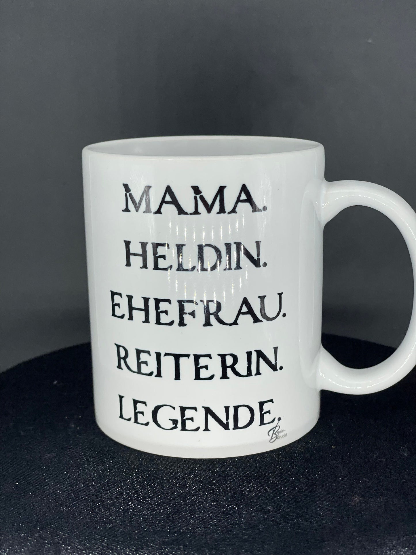 Kaffeetasse Pferd - Mama Heldin Ehefrau Reiterin Legende - individualisierbar mit Namen - reiten Pferd Reiter Reitsport personalisiert