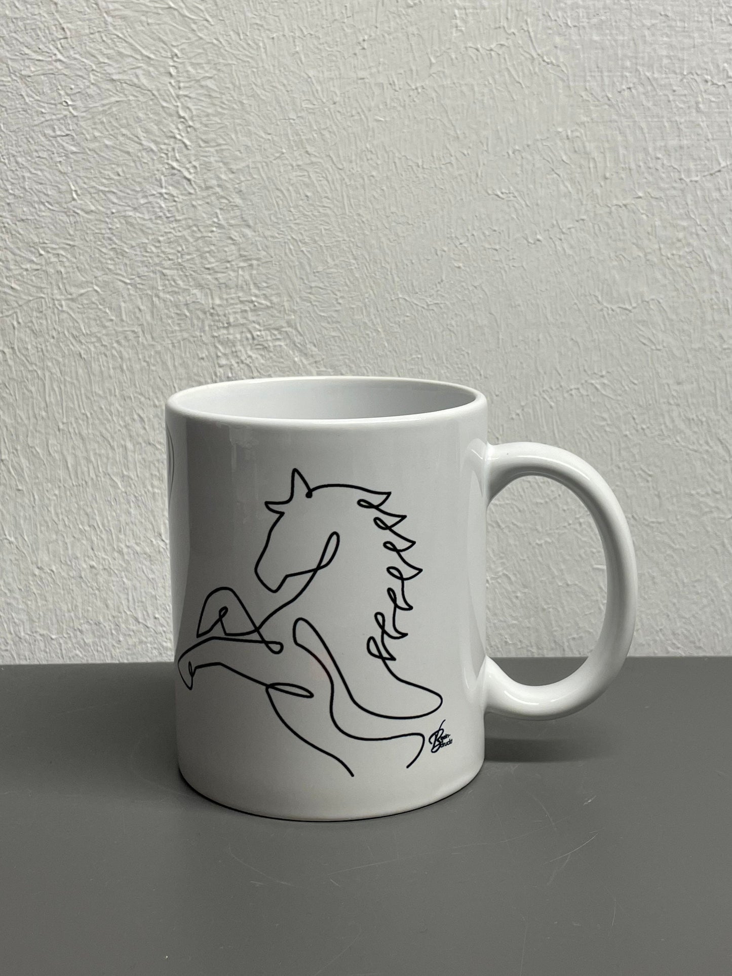 Kaffeetasse Pferd Line Art Herz - individualisierbar mit Namen vom Pferd oder Reiter oder Botschaft personalisiert