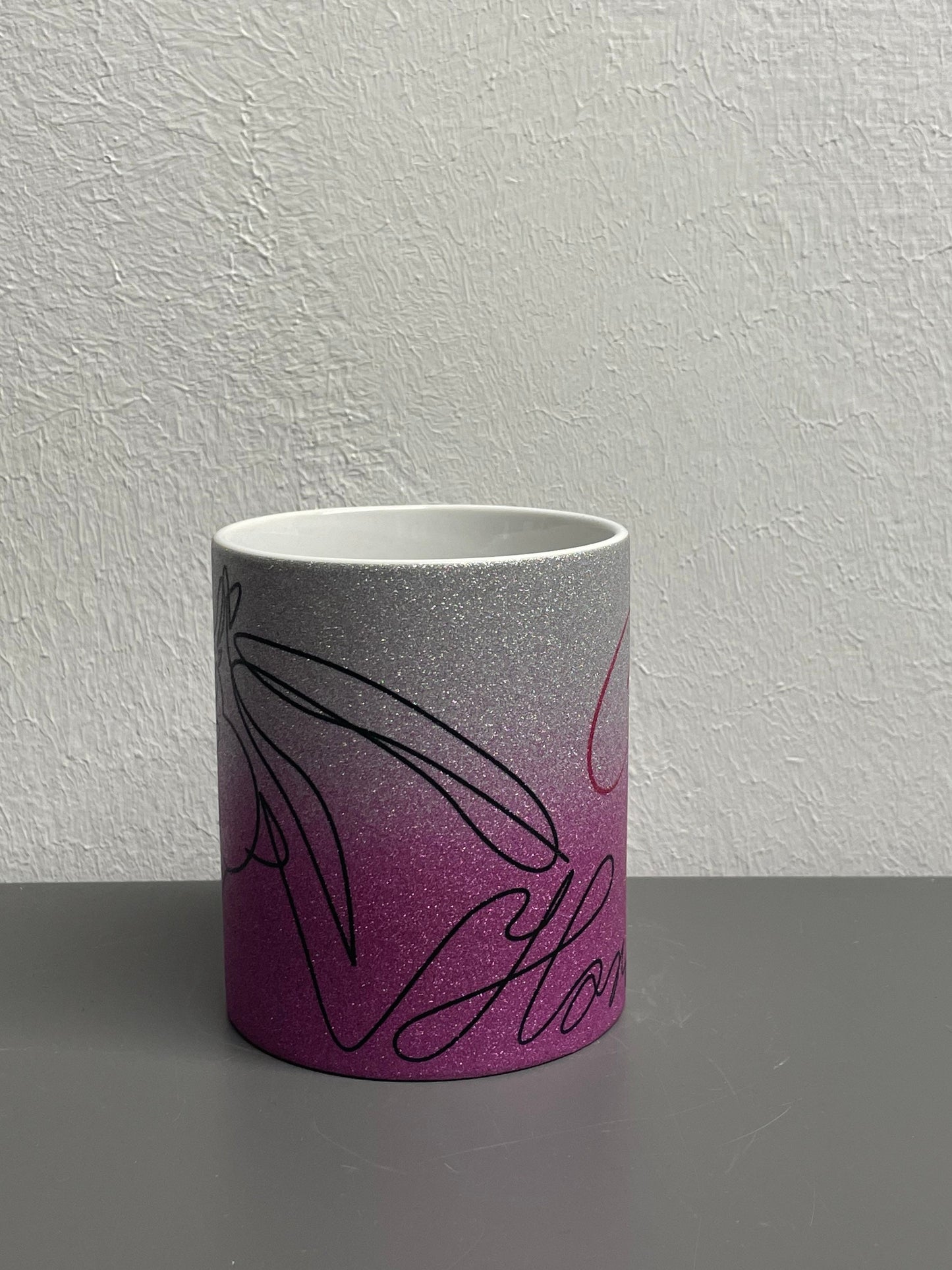 Glitzer Kaffeetasse Pferd Line Art Horse mit Namen zweifarbig - individuell mit Namen vom Pferd oder Reiter oder Botschaft personalisierbar